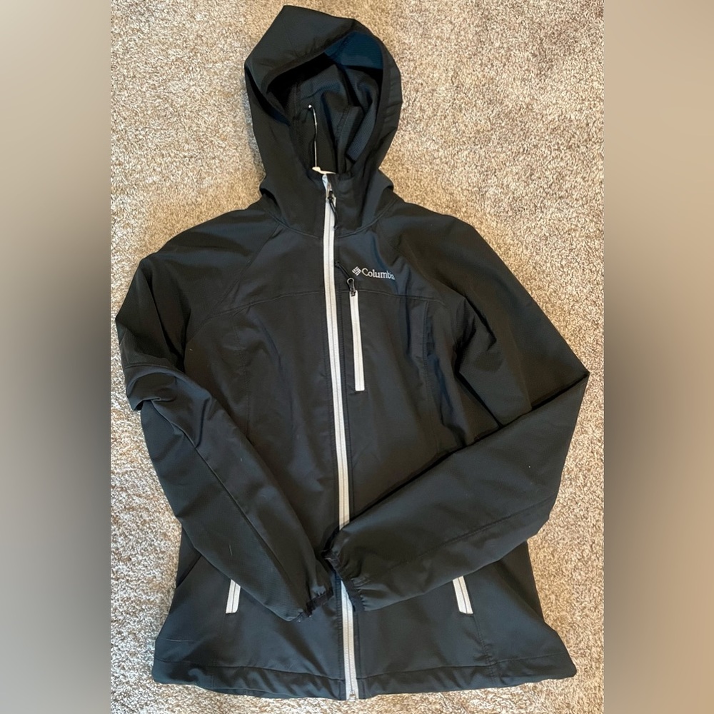 Columbia rain/ wind lightweight jacket, M